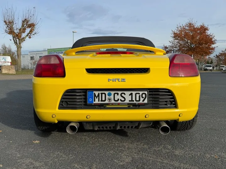 Toyota MR 2