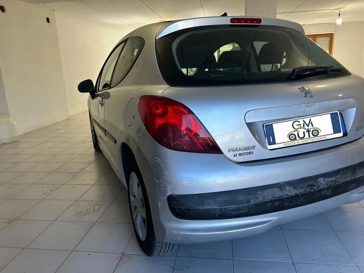 Peugeot 207