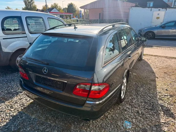Mercedes-Benz E 280