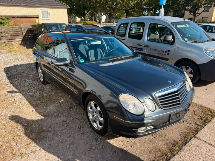 Mercedes-Benz E 280