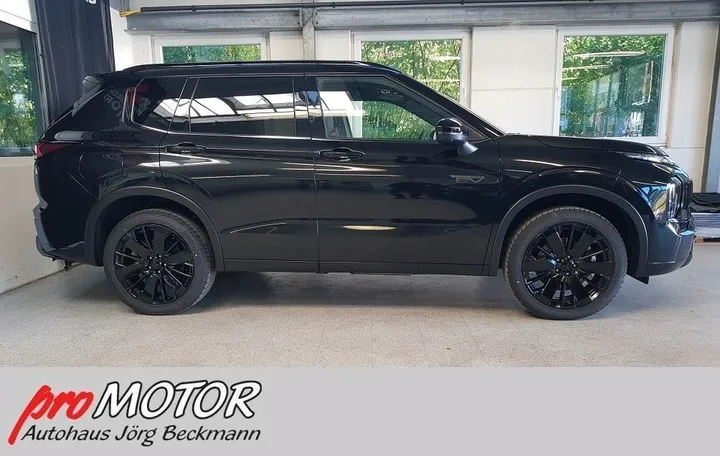 Mitsubishi Plug-in Hybrid Outlander