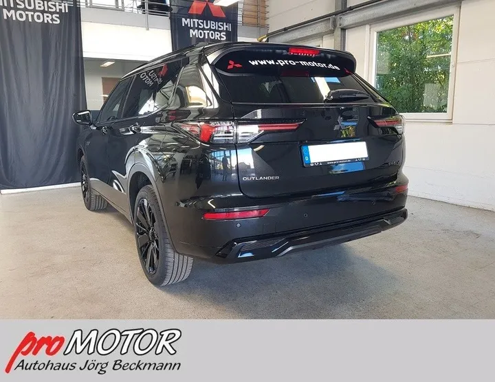 Mitsubishi Plug-in Hybrid Outlander