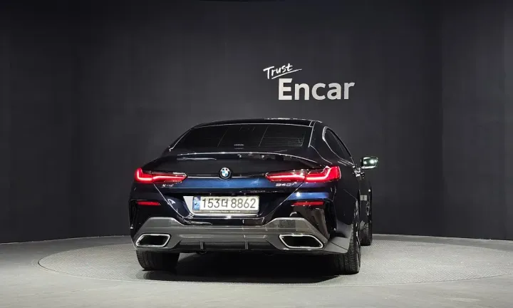 BMW 8-Series
