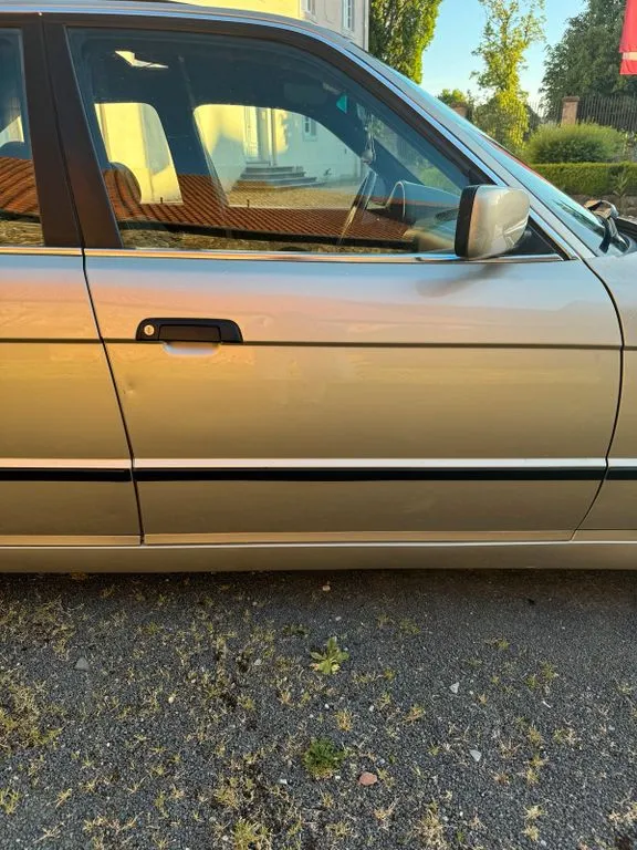 BMW 525