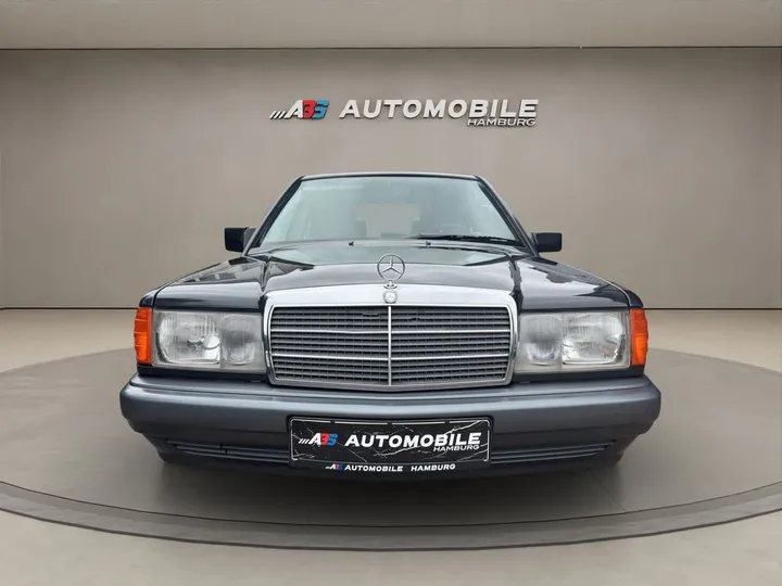 Mercedes-Benz 190
