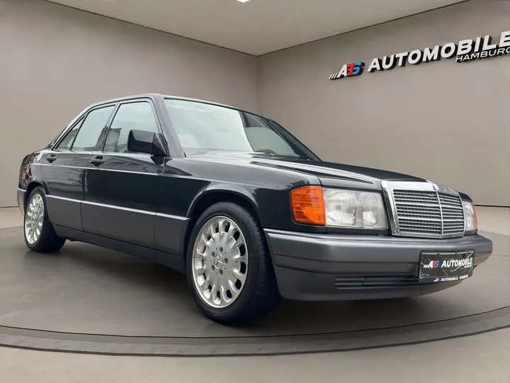 Mercedes-Benz 190