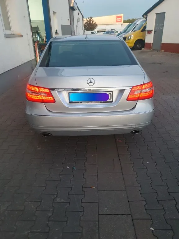 Mercedes-Benz E 350
