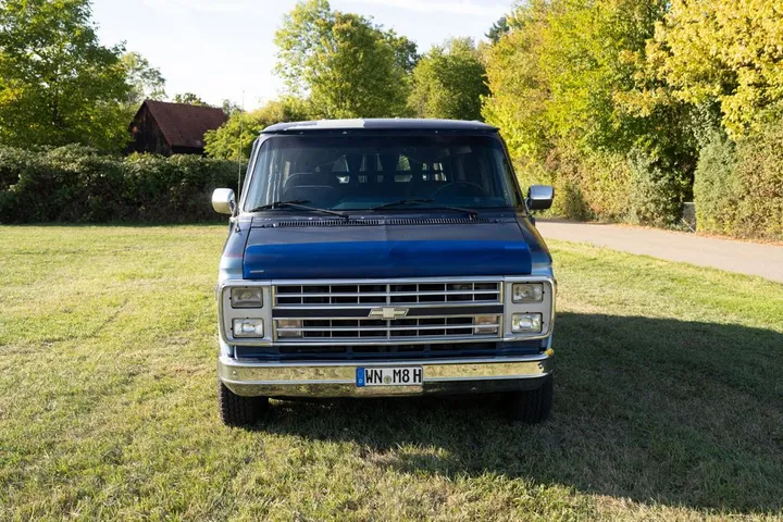 Chevrolet Chevy Van