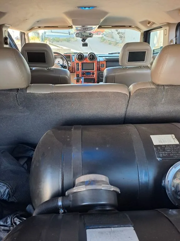 Hummer H2