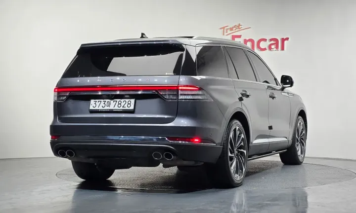 Lincoln Aviator