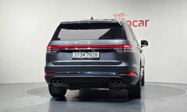 Lincoln Aviator