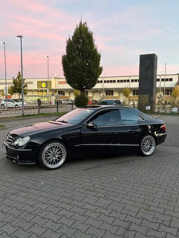 Mercedes-Benz CLK 320