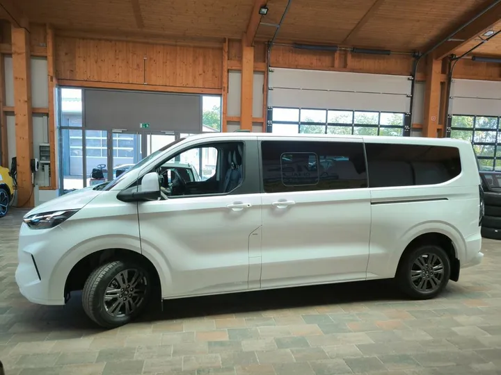 Ford Tourneo Custom