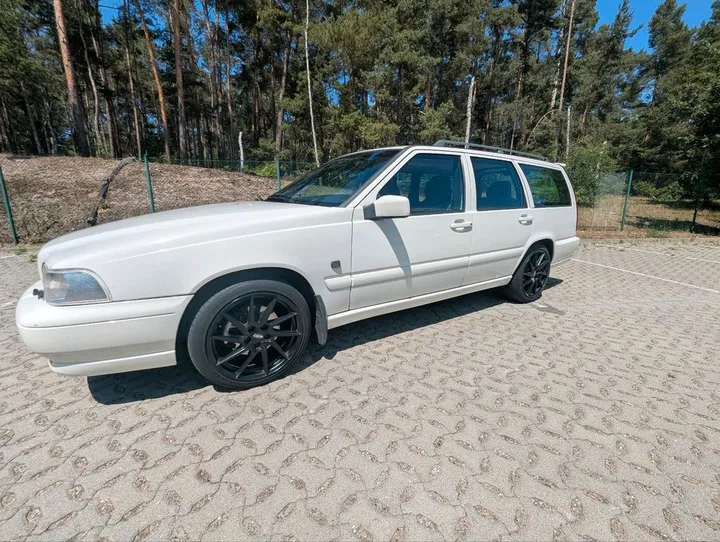 Volvo V70