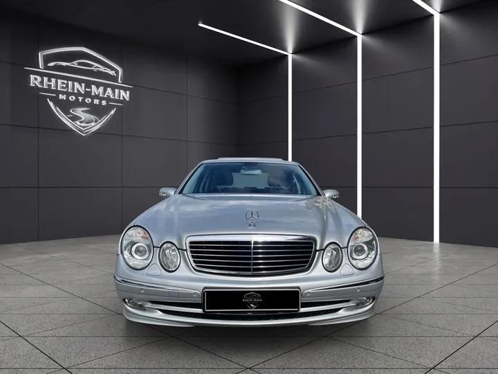 Mercedes-Benz E 280