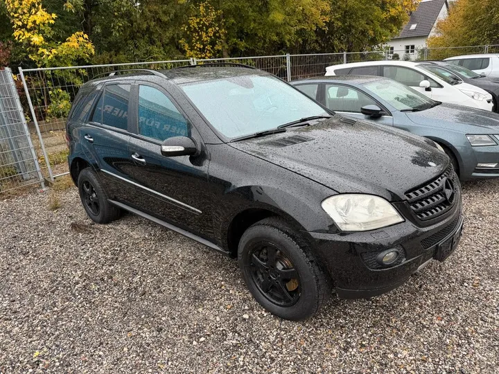 Mercedes-Benz ML 320