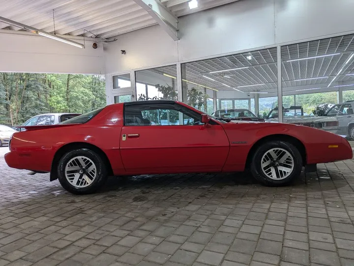 Pontiac Firebird