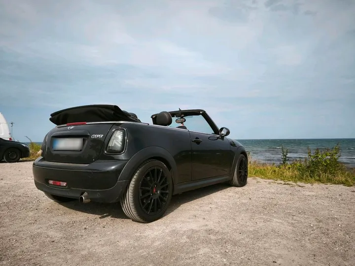 MINI Cooper Cabrio