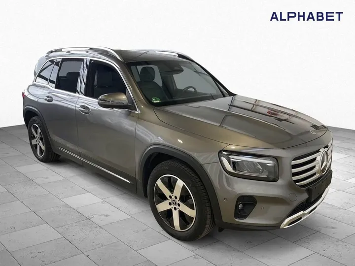 Mercedes-Benz GLB 220
