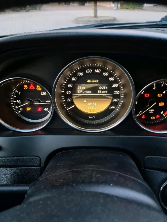 Mercedes-Benz C 180