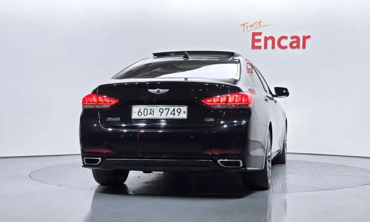 Hyundai Genesis