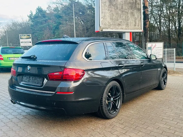 BMW 525