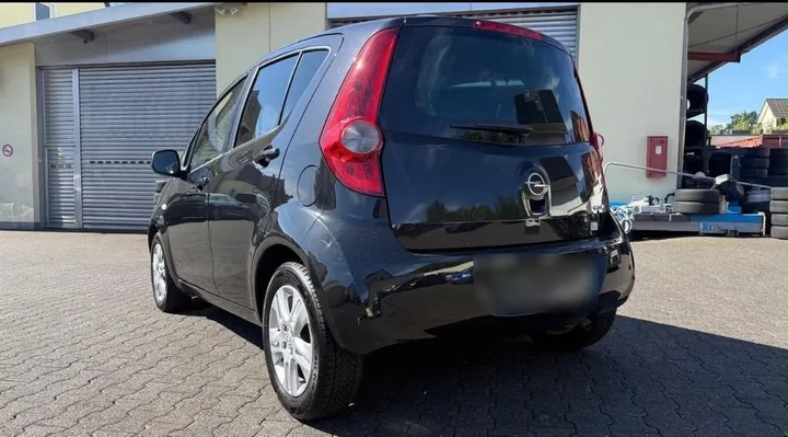 Opel Agila