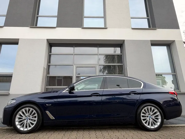 BMW 545