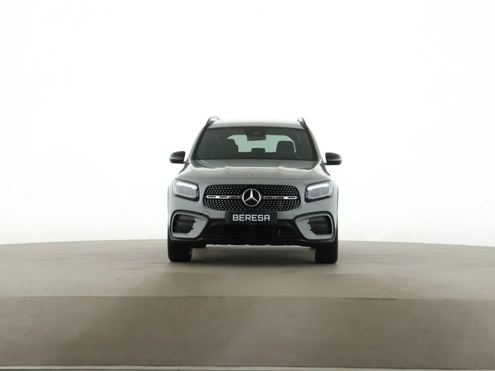 Mercedes-Benz GLB 180