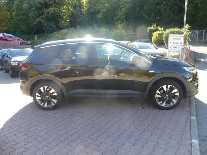 Opel Grandland (X)