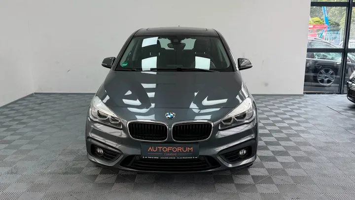 BMW 218