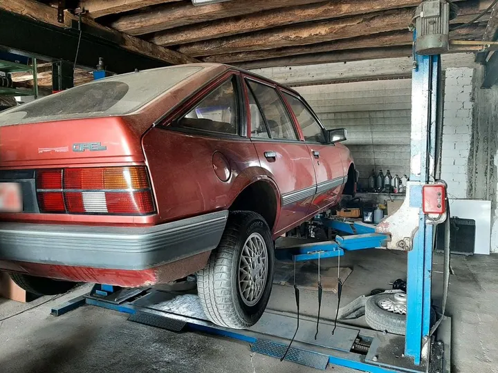 Opel Ascona