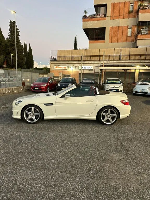 Mercedes-Benz SLK 250