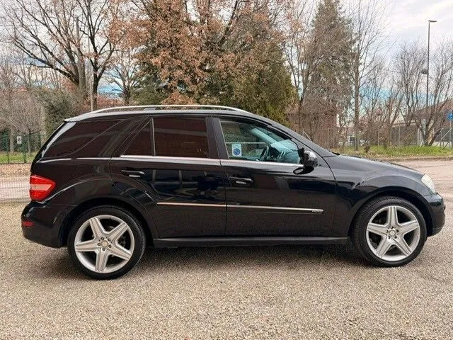 Mercedes-Benz ML 320
