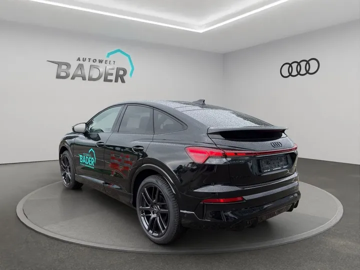 Audi Q4