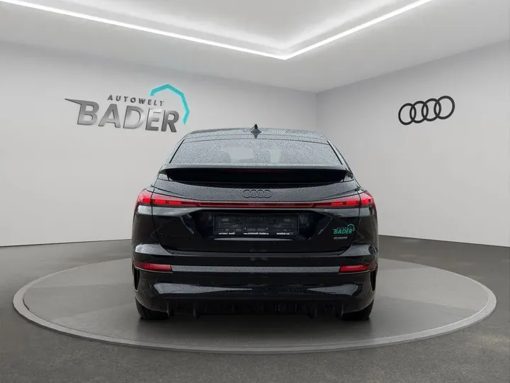 Audi Q4