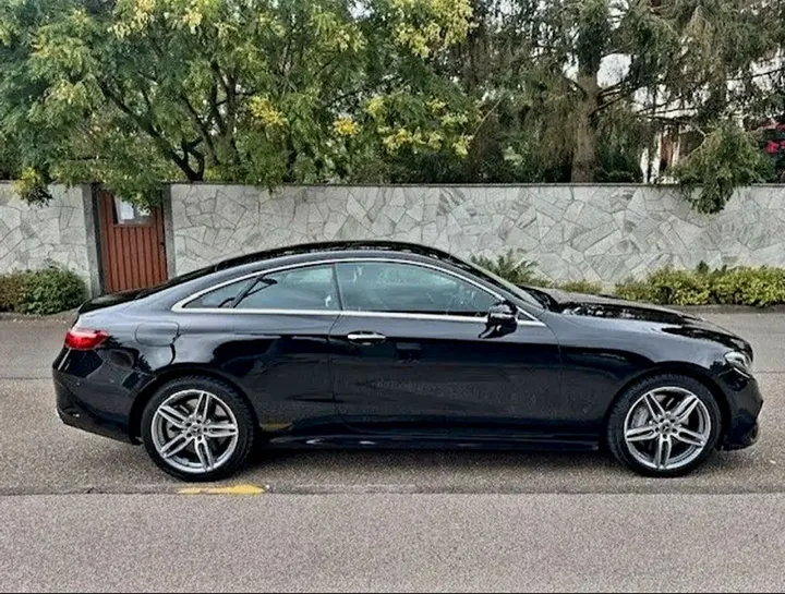 Mercedes-Benz E 400