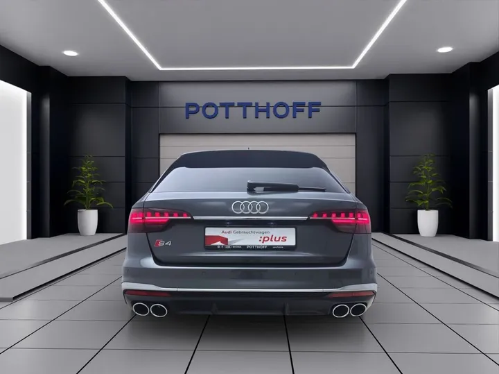 Audi S4