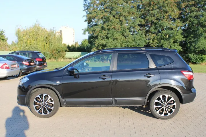 Nissan Qashqai+2