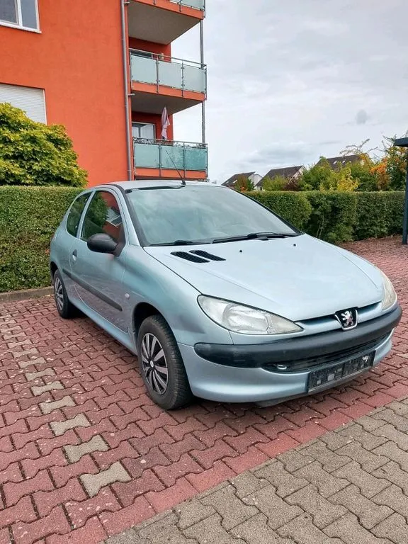 Peugeot 206