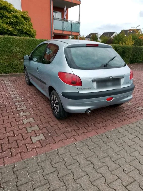 Peugeot 206