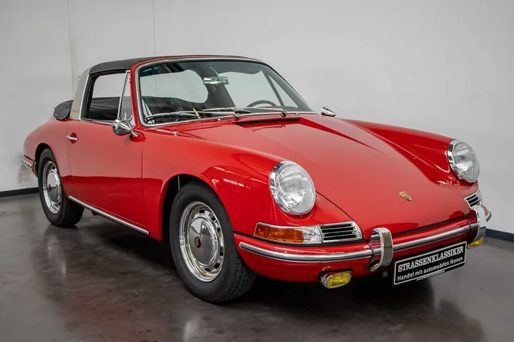 Porsche 911