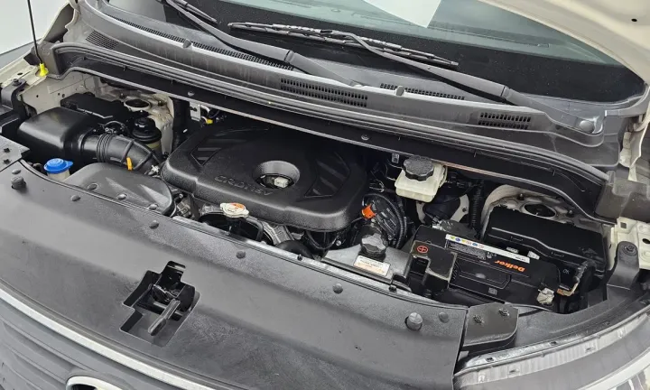 Hyundai Starex