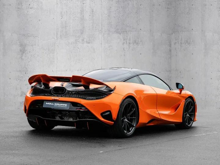 McLaren 750S
