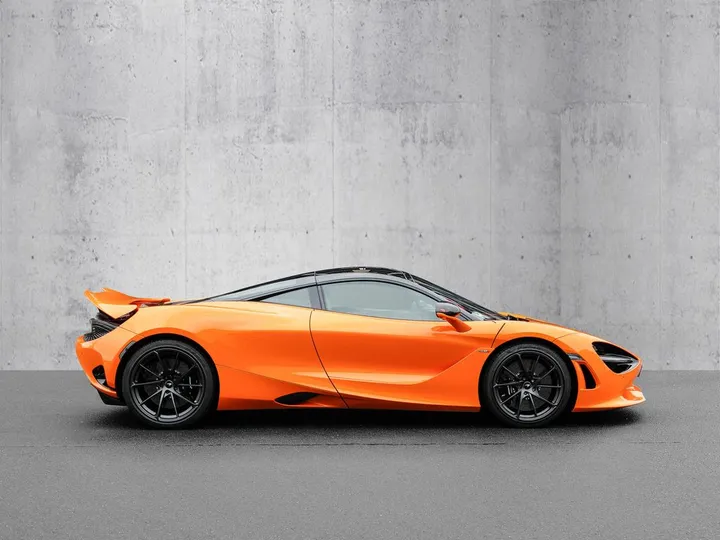 McLaren 750S