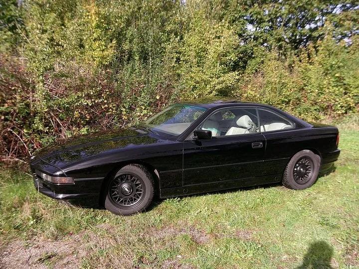 BMW 850