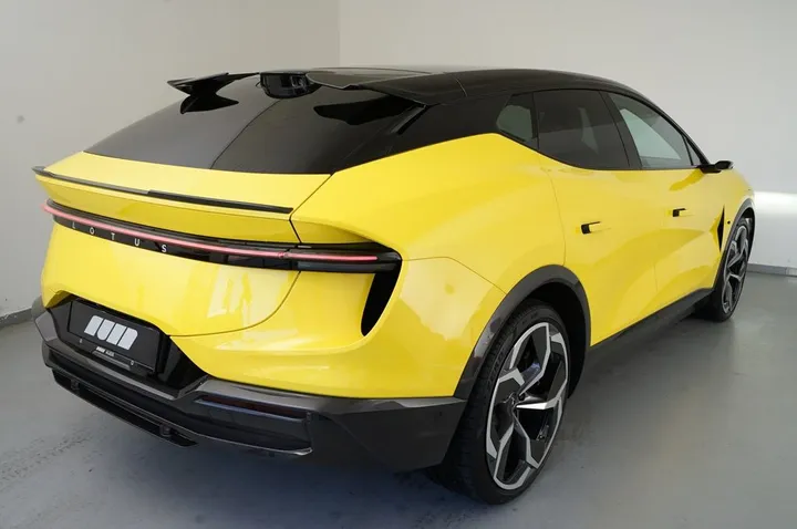 Lotus Eletre
