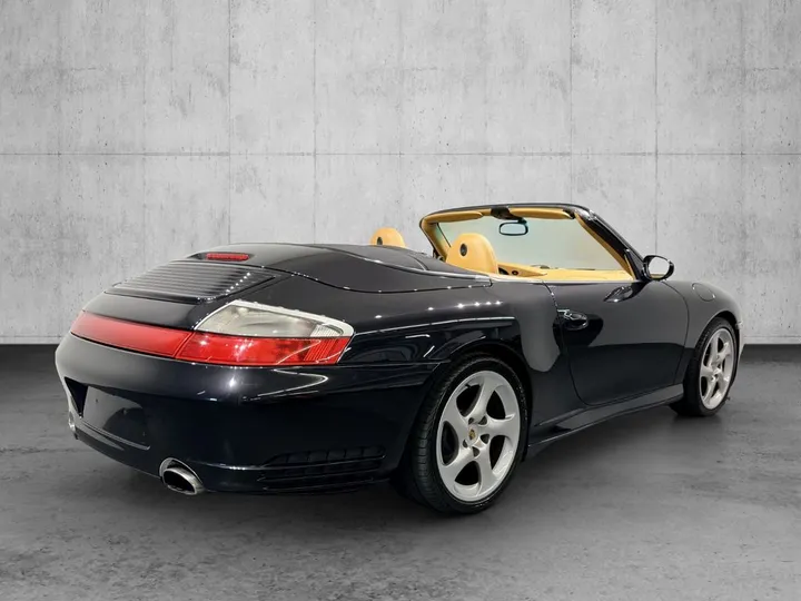 Porsche 996
