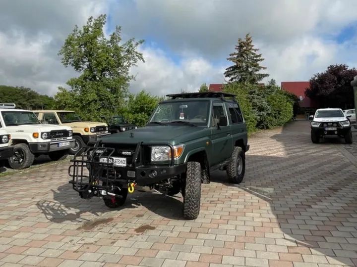 Toyota Land Cruiser