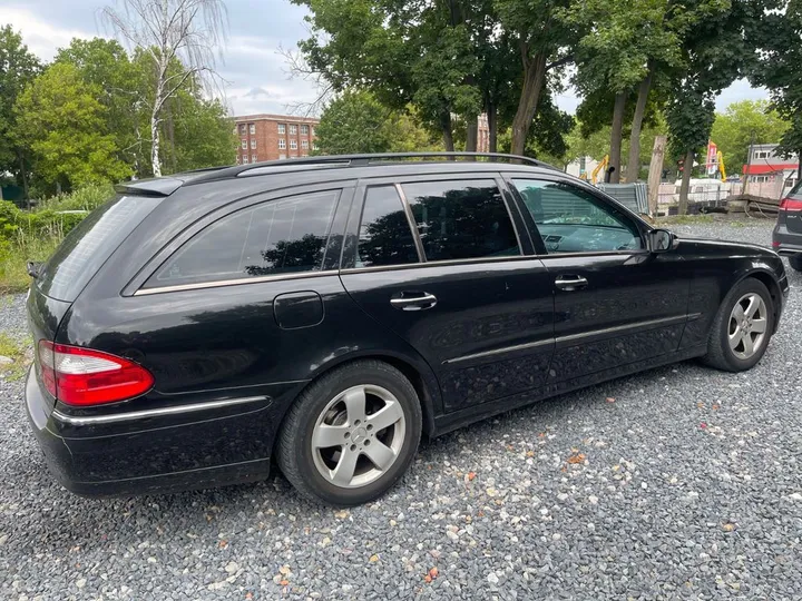 Mercedes-Benz E 280